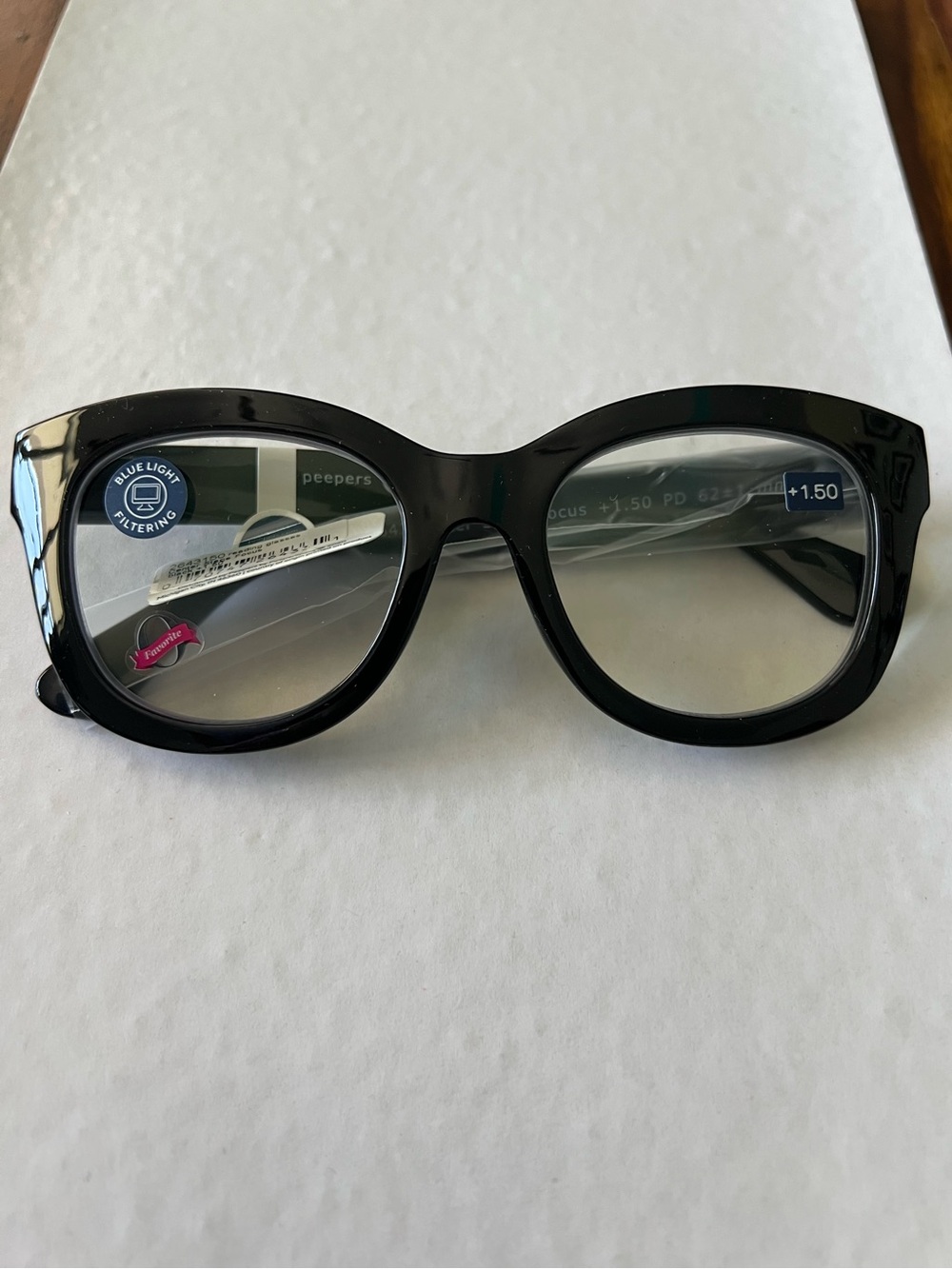 NEW Peepers Center Stage Black 1.5 Readers